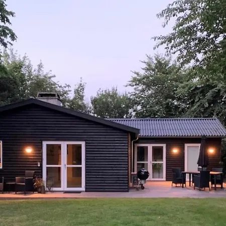Vakantiehuis Bright In Surroundings